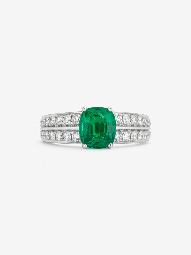 18K white gold ring with cushion-cut emerald of 1,563 cts and 36 brilliant-cut diamonds with a total of 0.64 cts image number 1