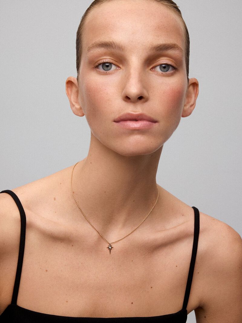 Pendant chain with 18K rose gold star with diamond. image number 1