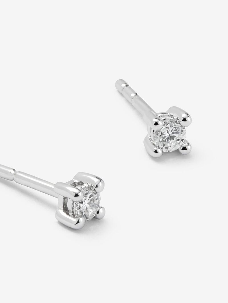 18K white gold solitaire earrings with 2 brilliant-cut diamonds with a total of 0.14 cts image number 2