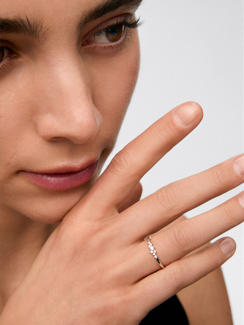 18K white gold ring with 8 brilliant-cut diamonds with a total of 0.1 cts image number 3