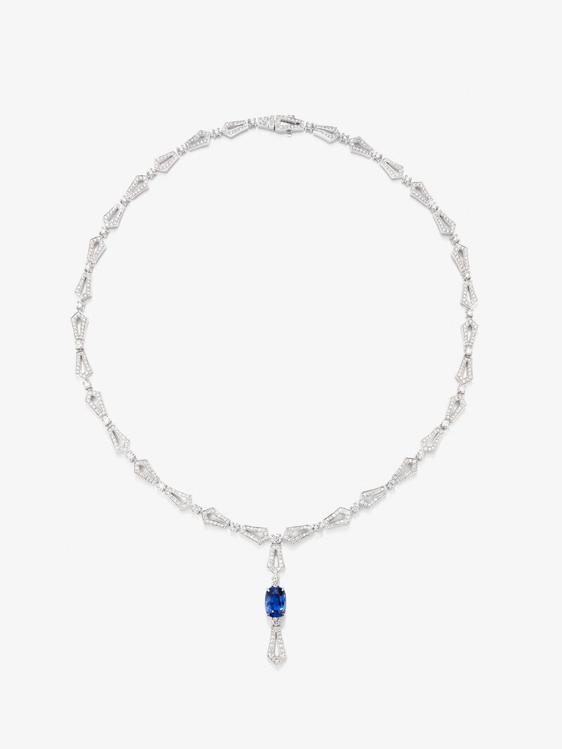 18K white gold necklace with cushion-cut blue sapphire of 3.17 cts and 513 brilliant-cut diamonds with a total of 4.13 cts image number 0