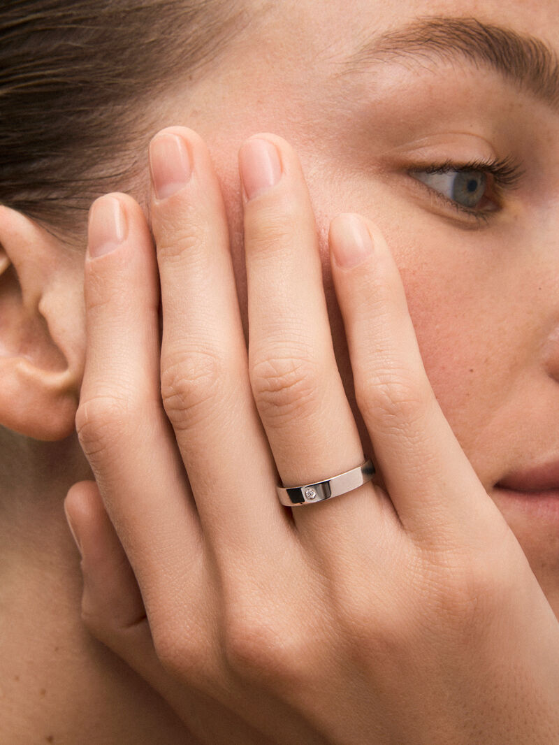 18K White Gold Wedding Alliance Ring with Diamond image number 3