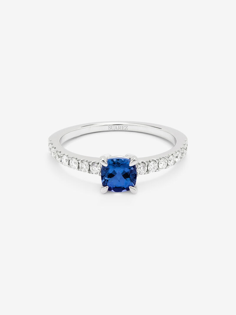 18K white gold solitaire ring with cushion-cut tanzanite of 0.72 cts and 16 brilliant-cut diamonds with a total of 0.26 cts image number 2