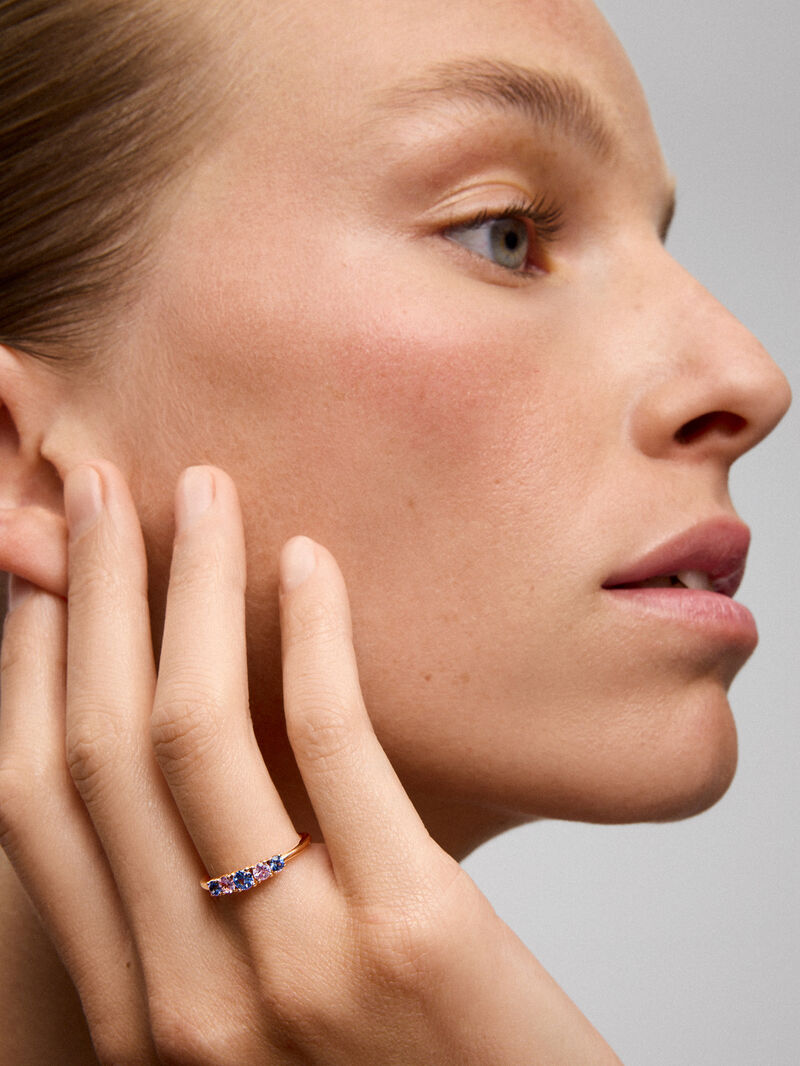 18K rose gold cinquillo ring with 5 brilliant-cut pink and blue sapphires with a total of 0.52 cts image number 2