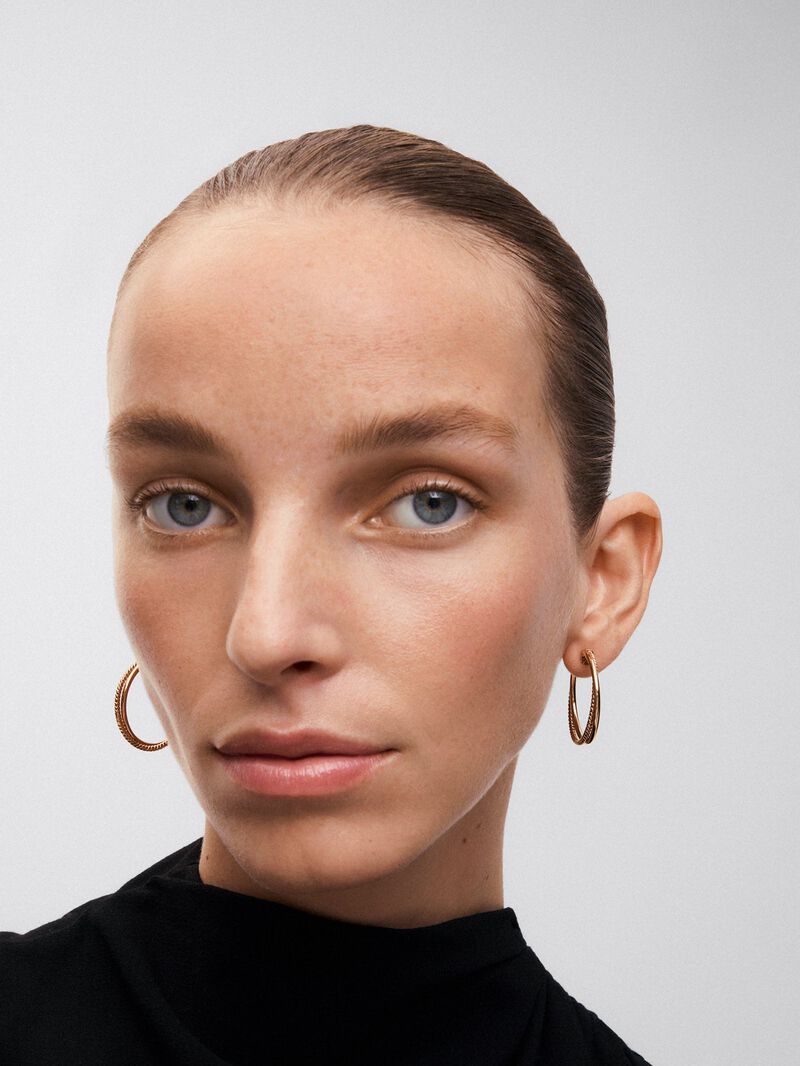 18kt Rose Gold Large Crossed Hoop Earrings image number 0