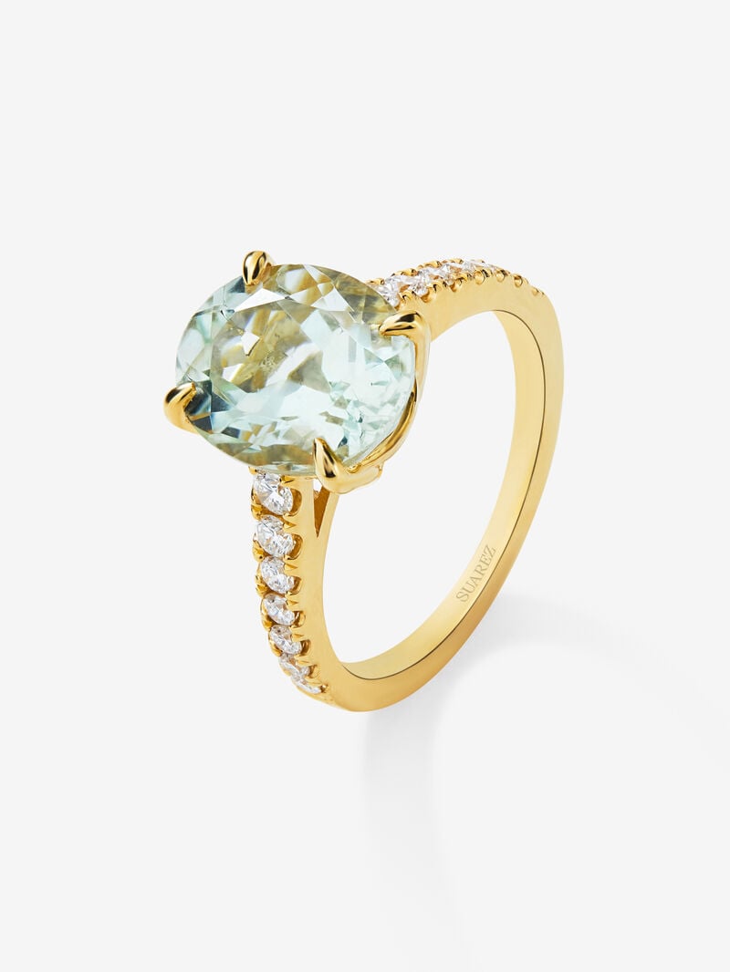 18K yellow gold ring with oval-cut green amethyst of 3.8 cts and 14 brilliant-cut diamonds with a total of 0.32 cts image number 0