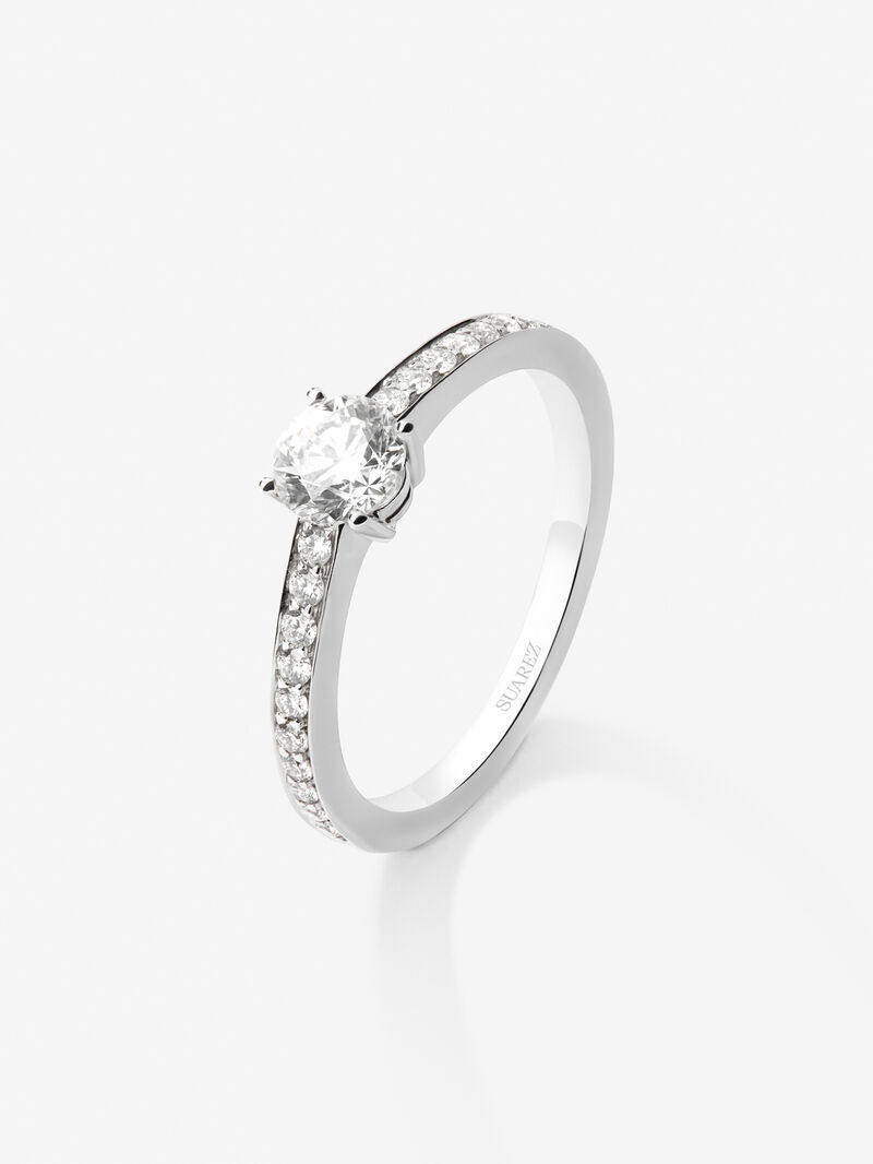 18K White Gold Commitment Ring with Diamond image number 0