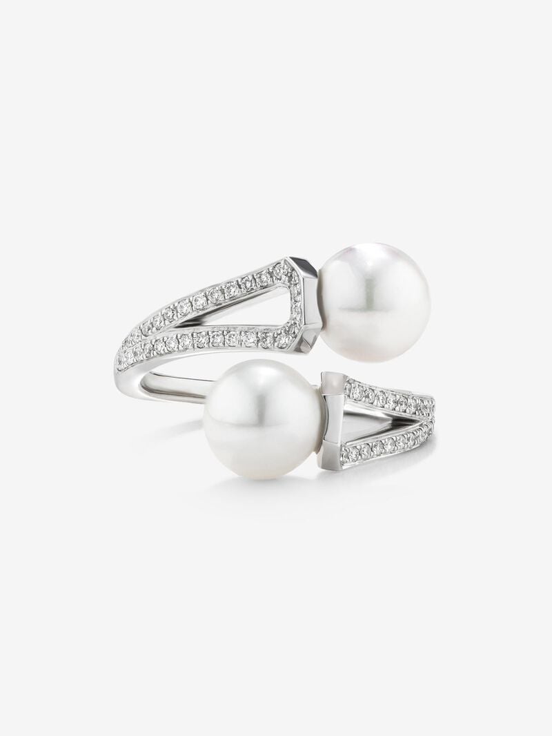You and me ring in 18K white gold with 2 7mm Akoya pearls and 62 brilliant-cut diamonds with a total of 0.22 cts image number 2