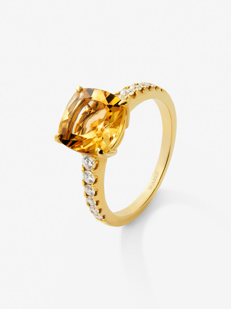 18K yellow gold ring with cushion-cut citrine quartz of 2.7 cts and 12 brilliant-cut diamonds with a total of 0.3 cts image number 0