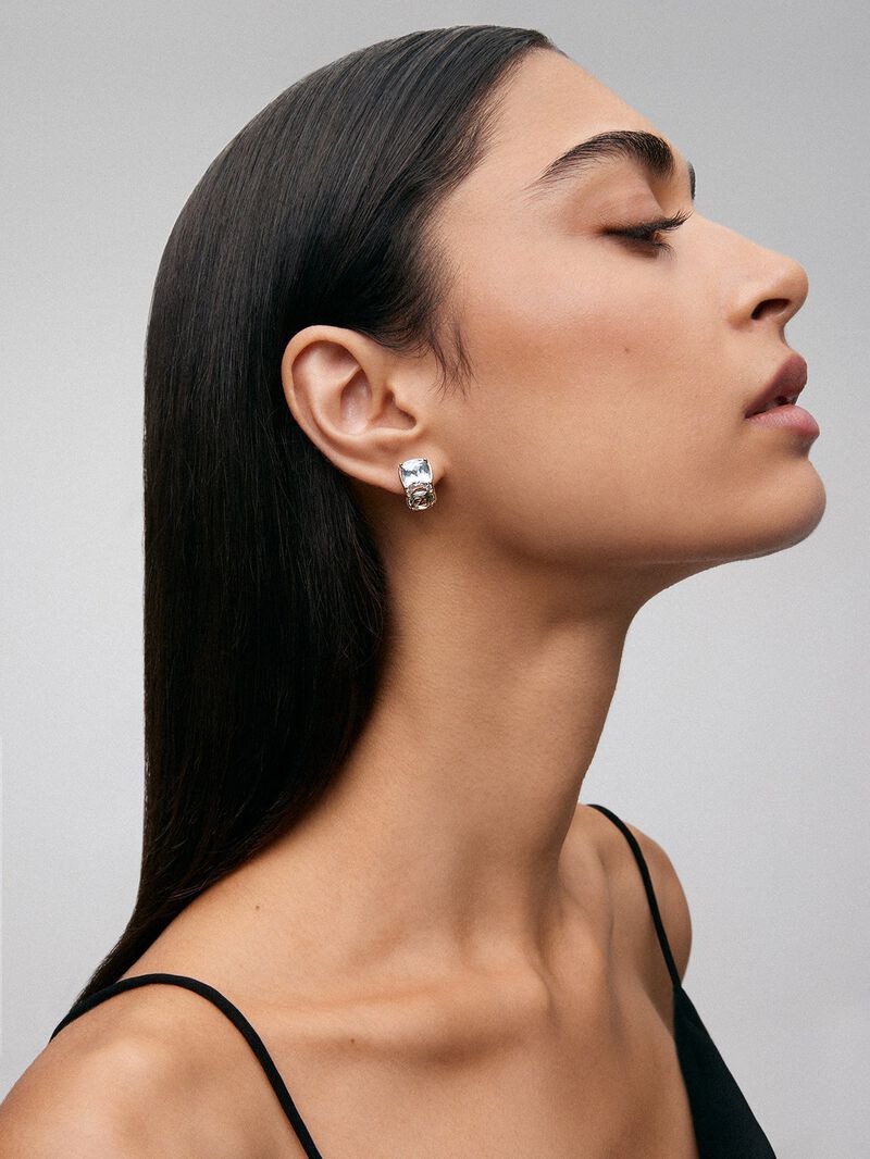 18K yellow gold earrings with 2 cushion-cut sky blue topazes with a total of 6.4 cts, 2 oval-cut green amethysts with a total of 1.62 cts and 4 brilliant-cut diamonds with a total of 0.11 cts image number 1