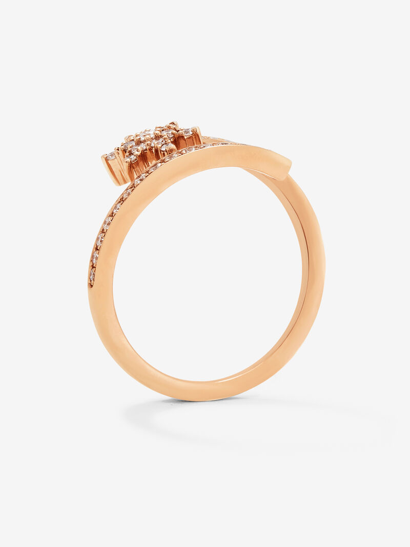 You and me ring in 18K rose gold with 41 brilliant-cut diamonds with a total of 0.26 cts image number 4