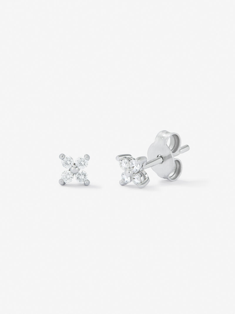 18K White Gold Flower Earrings with Diamonds image number 0