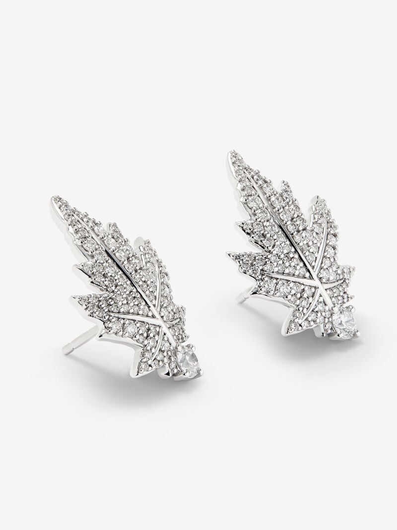 18K white gold earrings with two central diamonds totaling 0.26 cts, diamond pavé, and a maple leaf design. image number 2