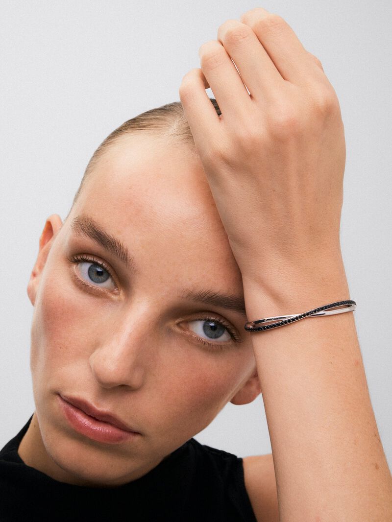 Rigid 925 silver bracelet with 47 brilliant-cut spinels with a total of 1.23 cts image number 0