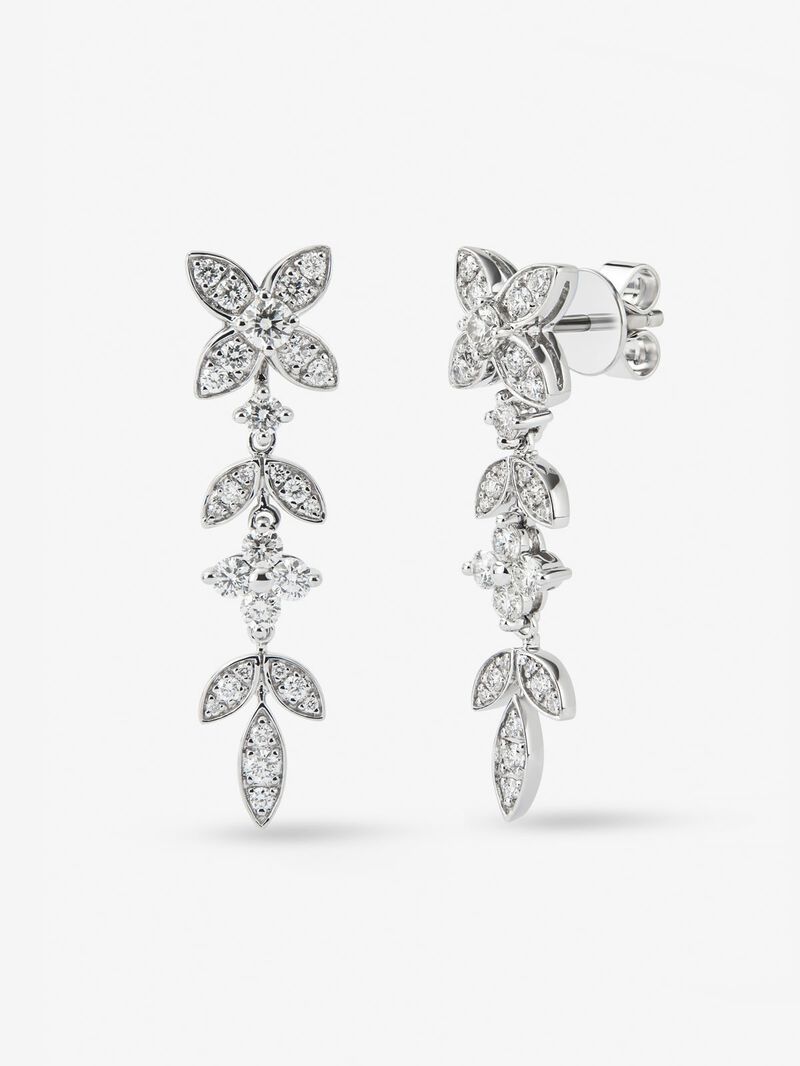18K white gold earrings with 62 brilliant-cut diamonds with a total of 1.07 cts image number 0