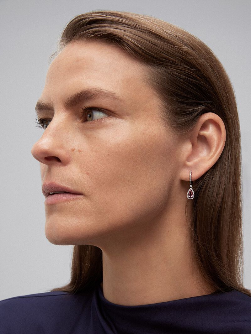 18K white gold earrings with 2 pear-cut pink tourmalines with a total of 1.35 cts and 64 brilliant-cut diamonds with a total of 0.36 cts image number 1