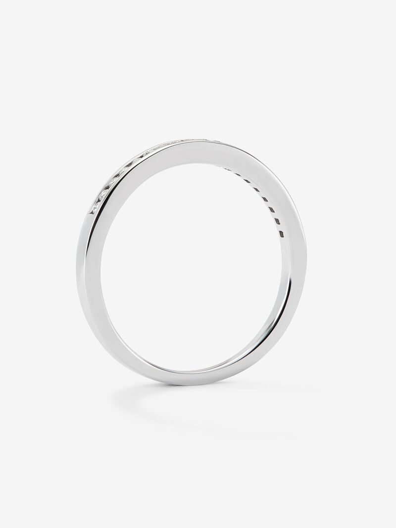 Half ring in 18K white gold with 19 brilliant-cut diamonds with a total of 0.1 cts image number 4