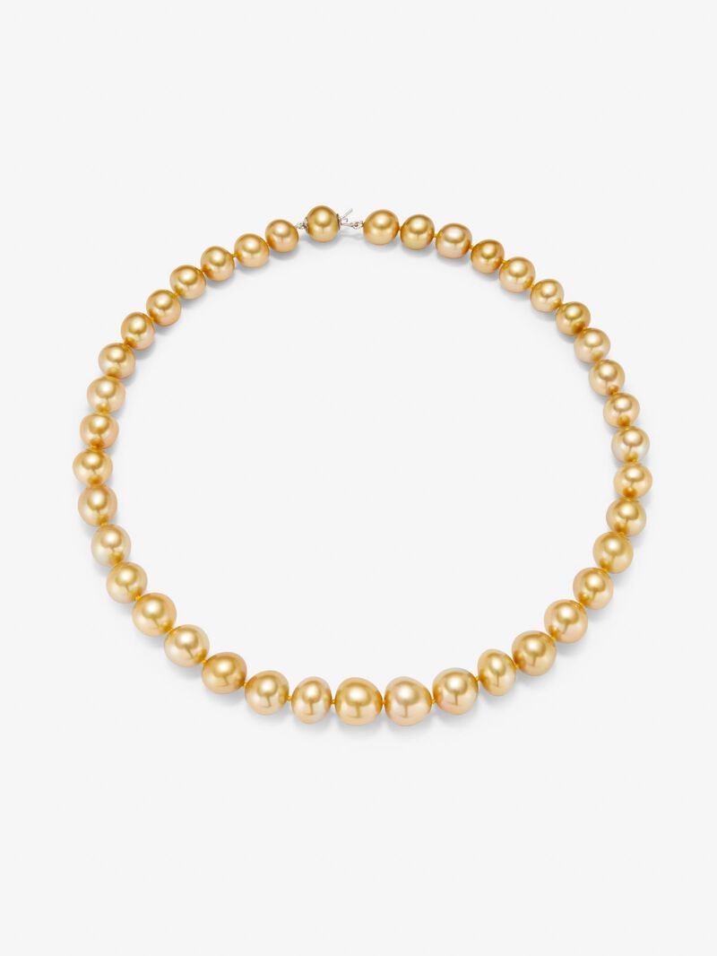18K white gold necklace with 39 spherical golden pearls image number 0