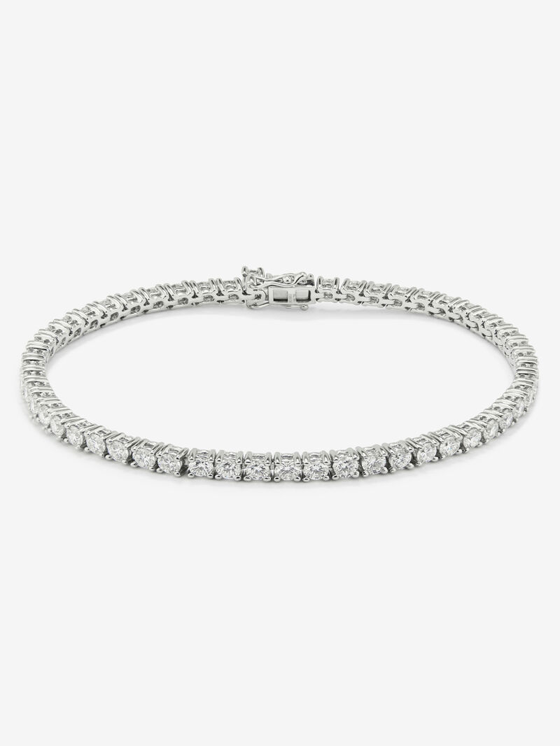 18K white gold bracelet with white diamonds in 5.7 cts image number 0