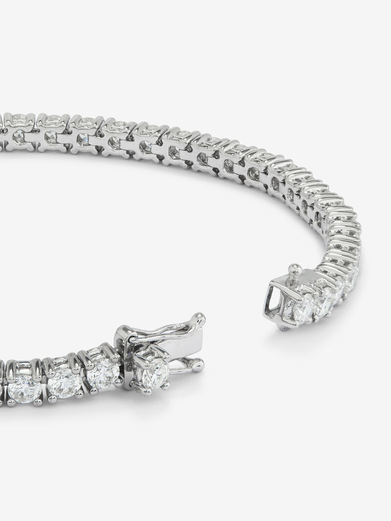 18K white gold bracelet with white diamonds in 5.7 cts image number 4