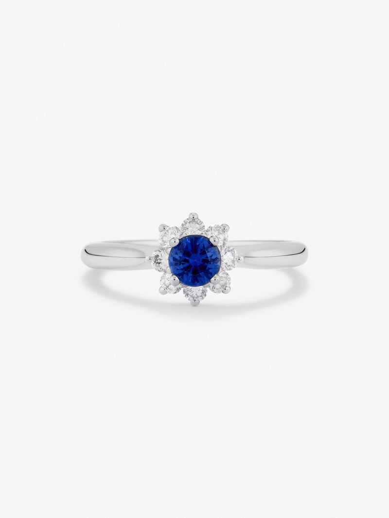 18K White Gold Ring with Royal Blue Sapp image number 2