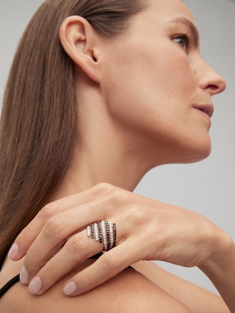 18K white gold multi-arm ring with 54 brilliant-cut diamonds with a total of 0.75 cts and 54 black diamonds with a total of 0.9 cts image number 1