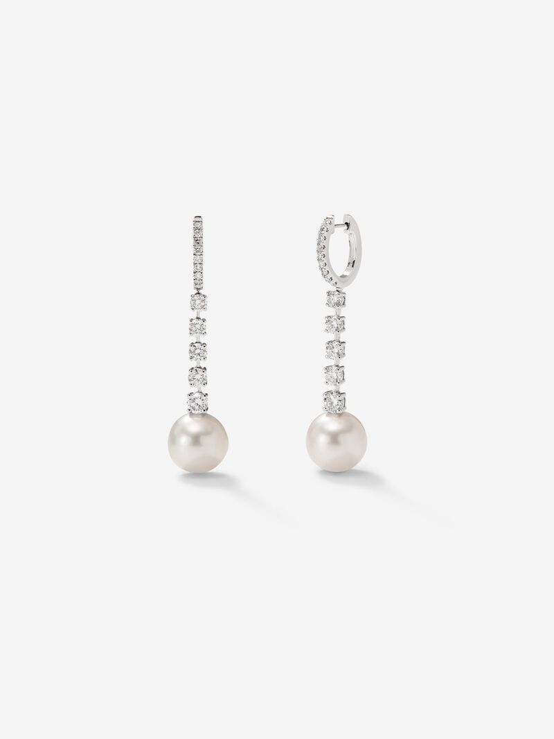 18K white gold earrings with 0.4 ct brilliant-cut diamonds and 10.5 mm Australian pearls image number 0