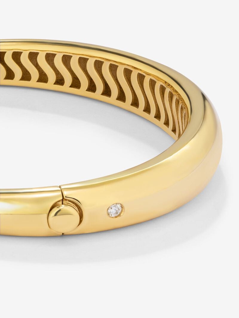 18K Yellow Gold Plain Rigid Bracelet with Diamond image number 3