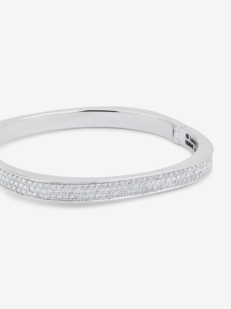 18K White Gold Rigid Bracelet with Brilliant-Cut Pavé Diamonds image number 2