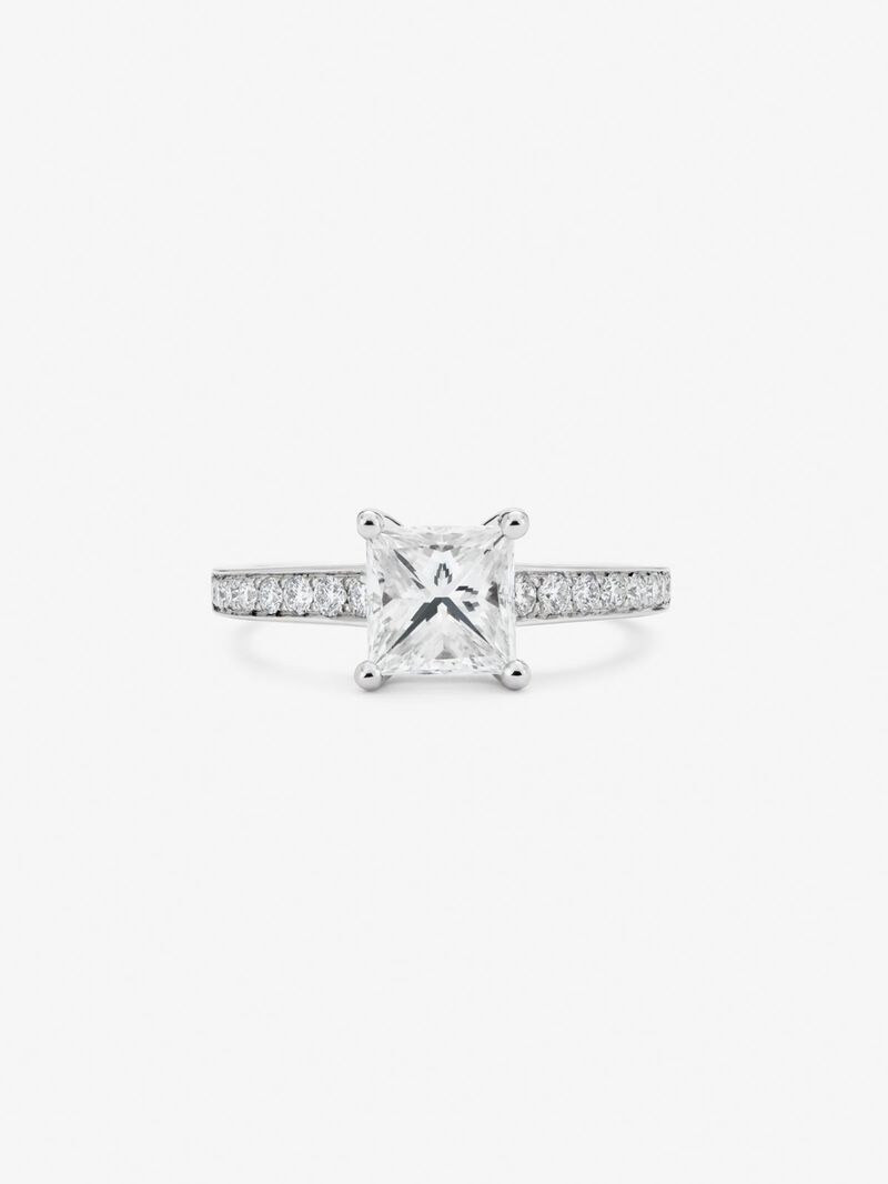 18K white gold ring with central emerald-cut diamond of 1.51 cts and arm of 16 brilliant-cut diamonds with a total of 0.26 cts image number 2