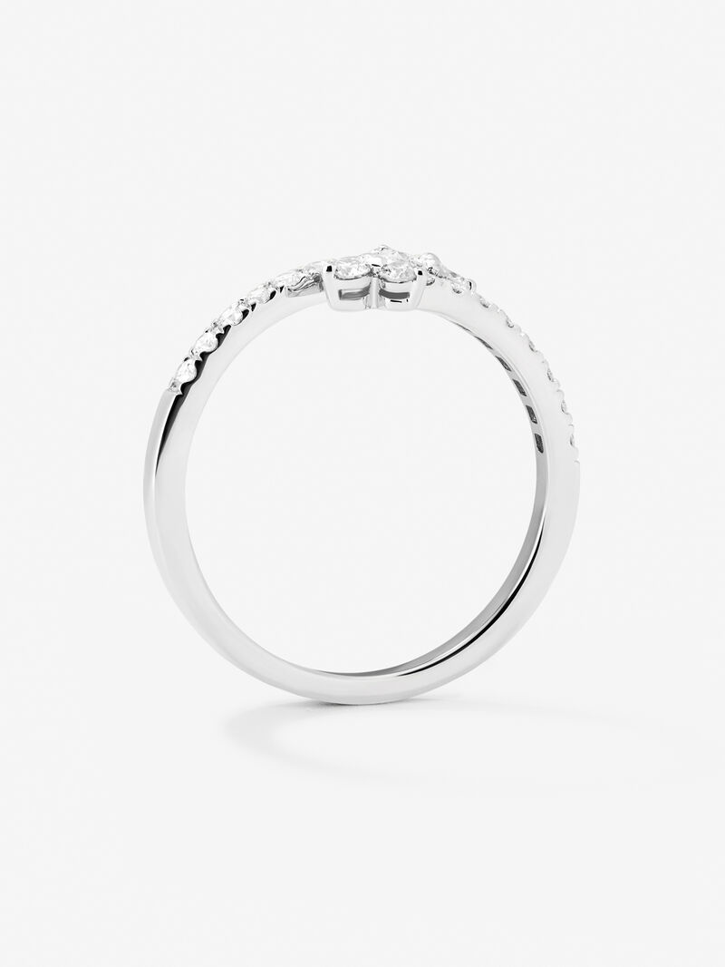 You and me ring in 18K white gold with 22 brilliant-cut diamonds with a total of 0.17 cts image number 4