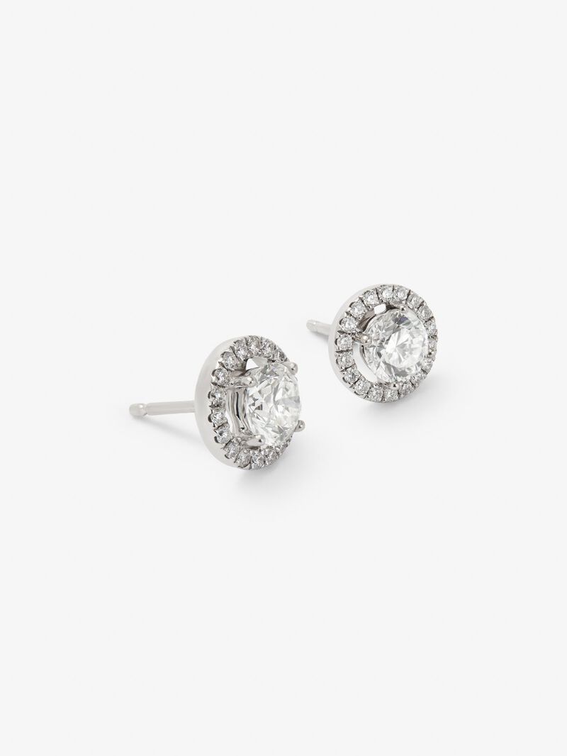 18K white gold earrings with 1.4 ct brilliant cut diamonds image number 2