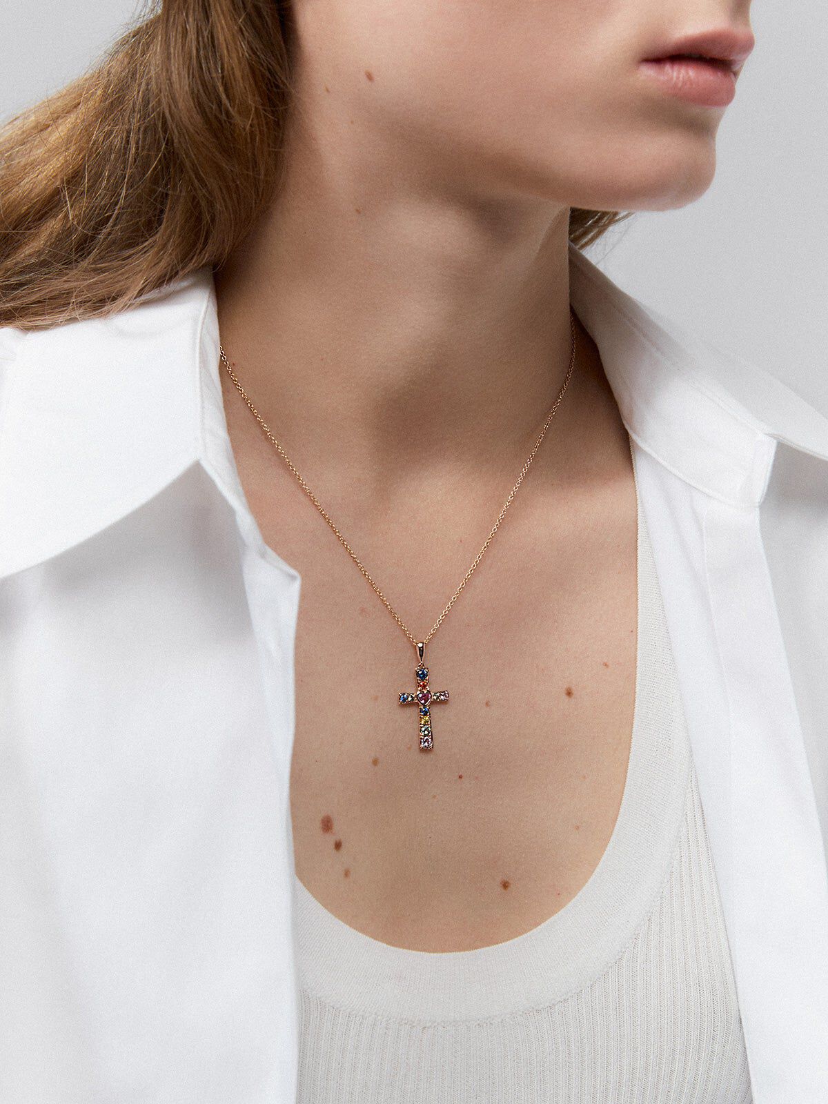 18K Rose Gold Cross Pendant Chain with Sapphire Suarez