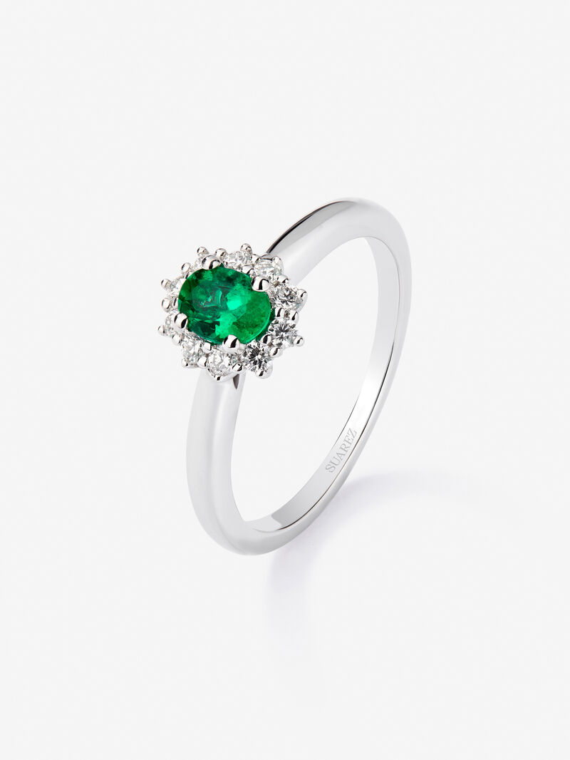18K white gold ring with green emerald in oval size of 0.3 cts and white diamonds in 0.24 cts bright size image number 0