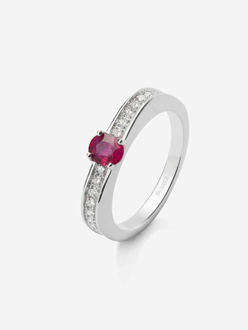 18K white gold ring with oval-cut red ruby ​​of 0.42 cts and 22 brilliant-cut diamonds with a total of 0.16 cts image number 0