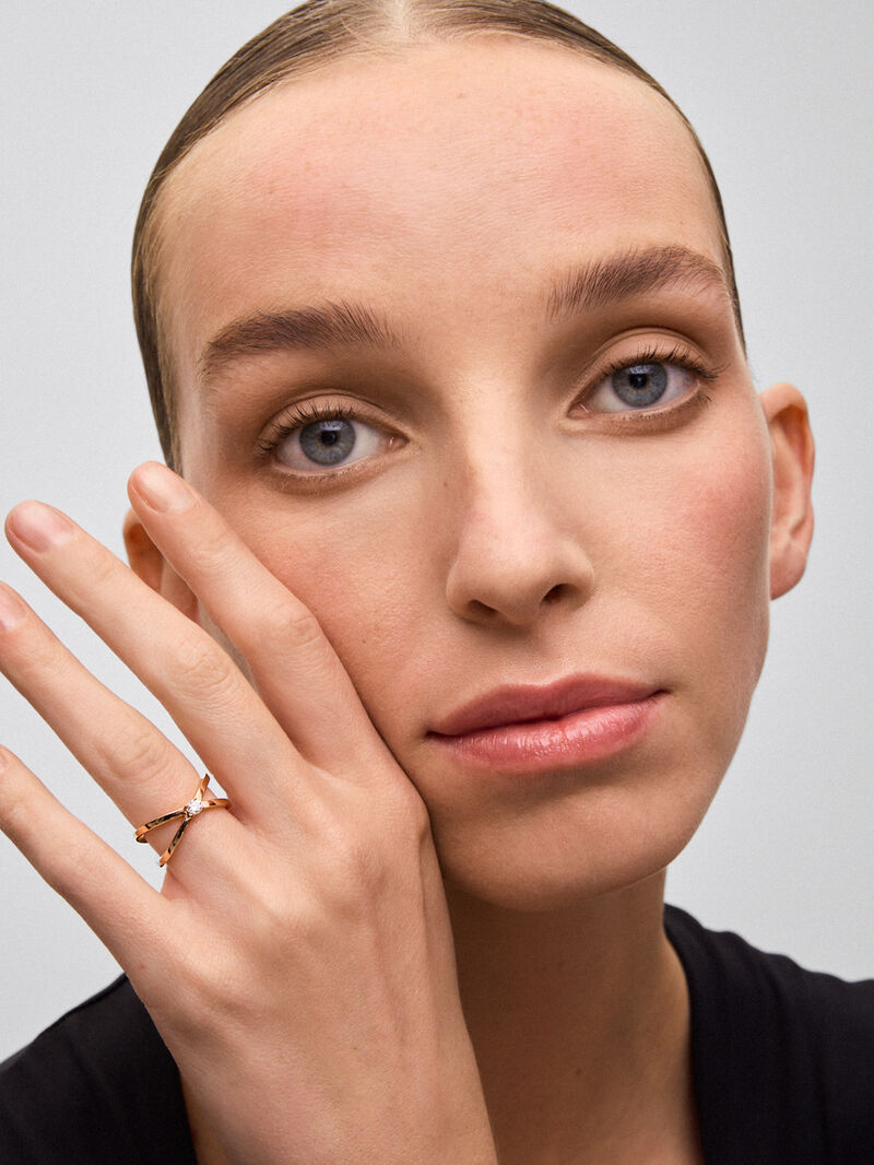 18K rose gold cross ring with 0.12 ct brilliant cut diamond image number 1
