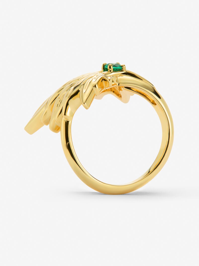 18K yellow gold ring with a 0.19 ct central brilliant-cut emerald, in a maple leaf design image number 2