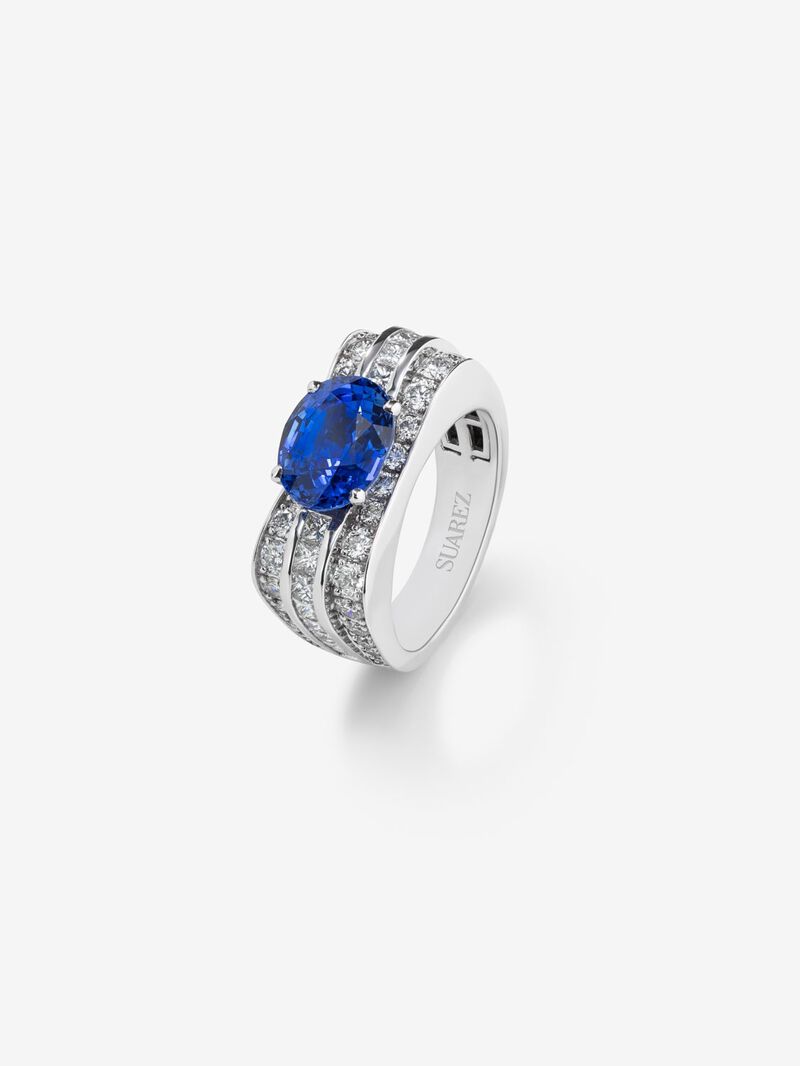 18K White Gold Ring with Blue Sapor image number 0
