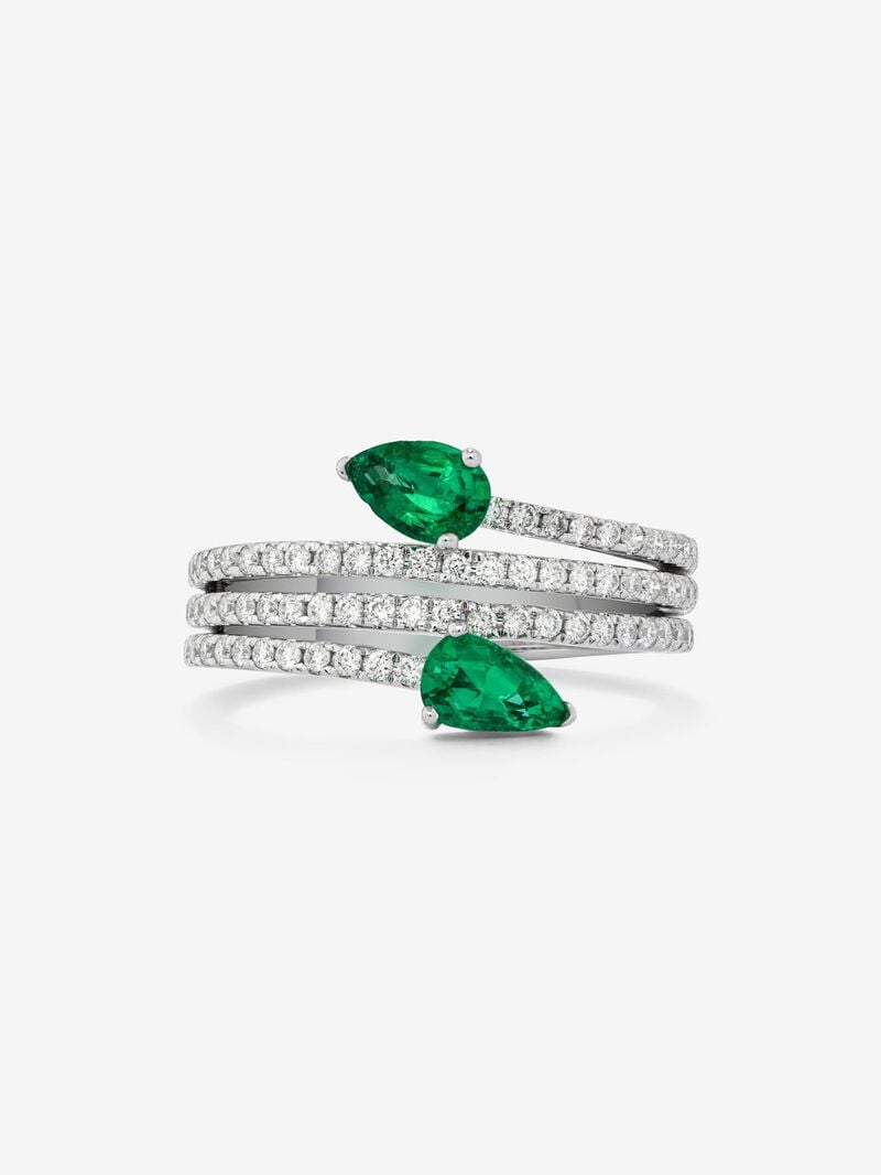 18K white gold ring with 0.61cts and 1.51cts diamonds image number 1