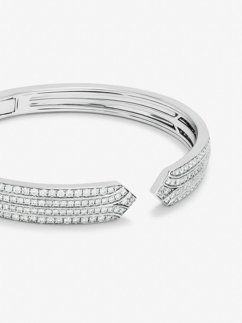18K White Gold Open Cuff Bracelet with Diamond image number 2