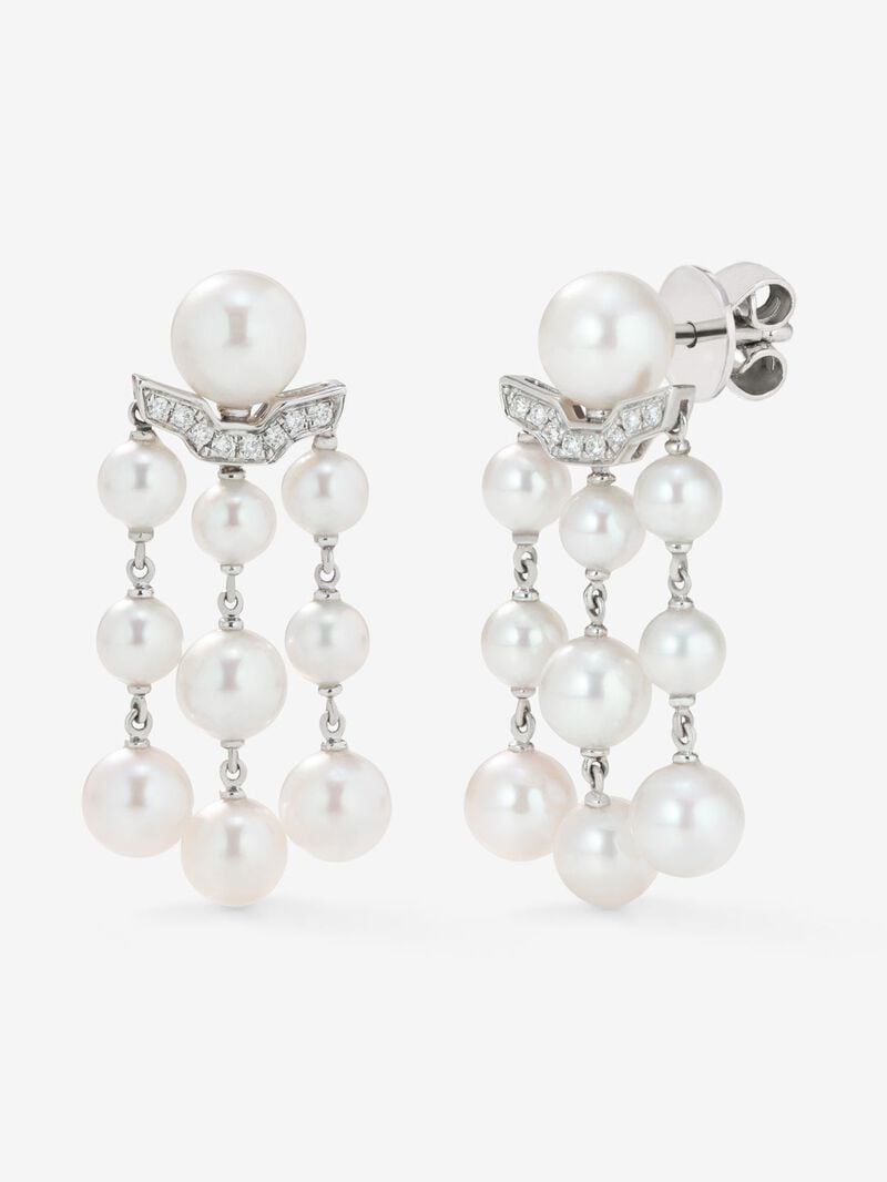 18K white gold earrings with 20 Akoya pearls and 16 brilliant-cut diamonds with a total of 0.08 cts image number 0
