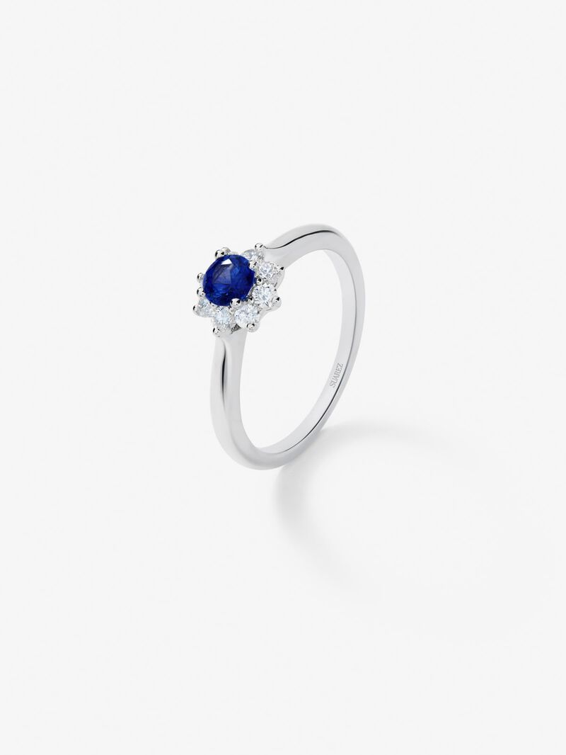 18K White Gold Ring with Royal Blue Sapp image number 1