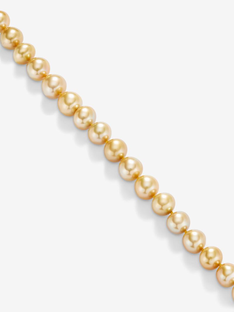 18K white gold necklace with 39 spherical golden pearls image number 2