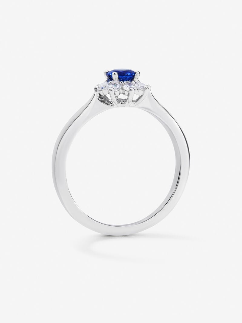 18K White Gold Ring with Royal Blue Sapp image number 4