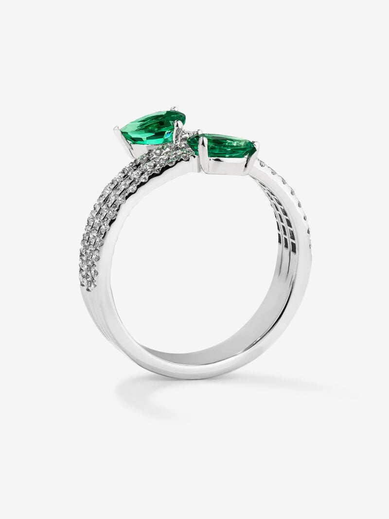 18K white gold ring with 0.61cts and 1.51cts diamonds image number 4