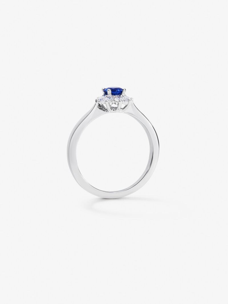 18K White Gold Ring with Royal Blue Sapp image number 4