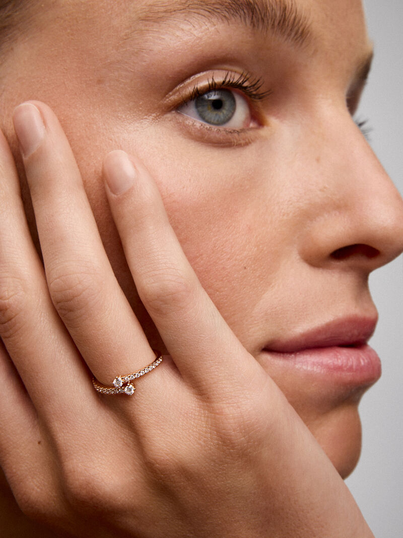 You and Me ring in 18K rose gold with diamonds. image number 1