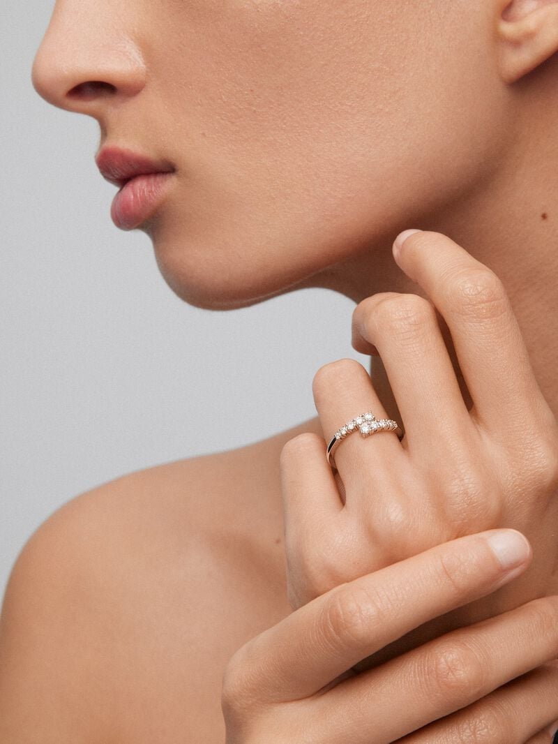 You and me ring in 18K white gold with 10 brilliant-cut diamonds with a total of 0.4 cts image number 3
