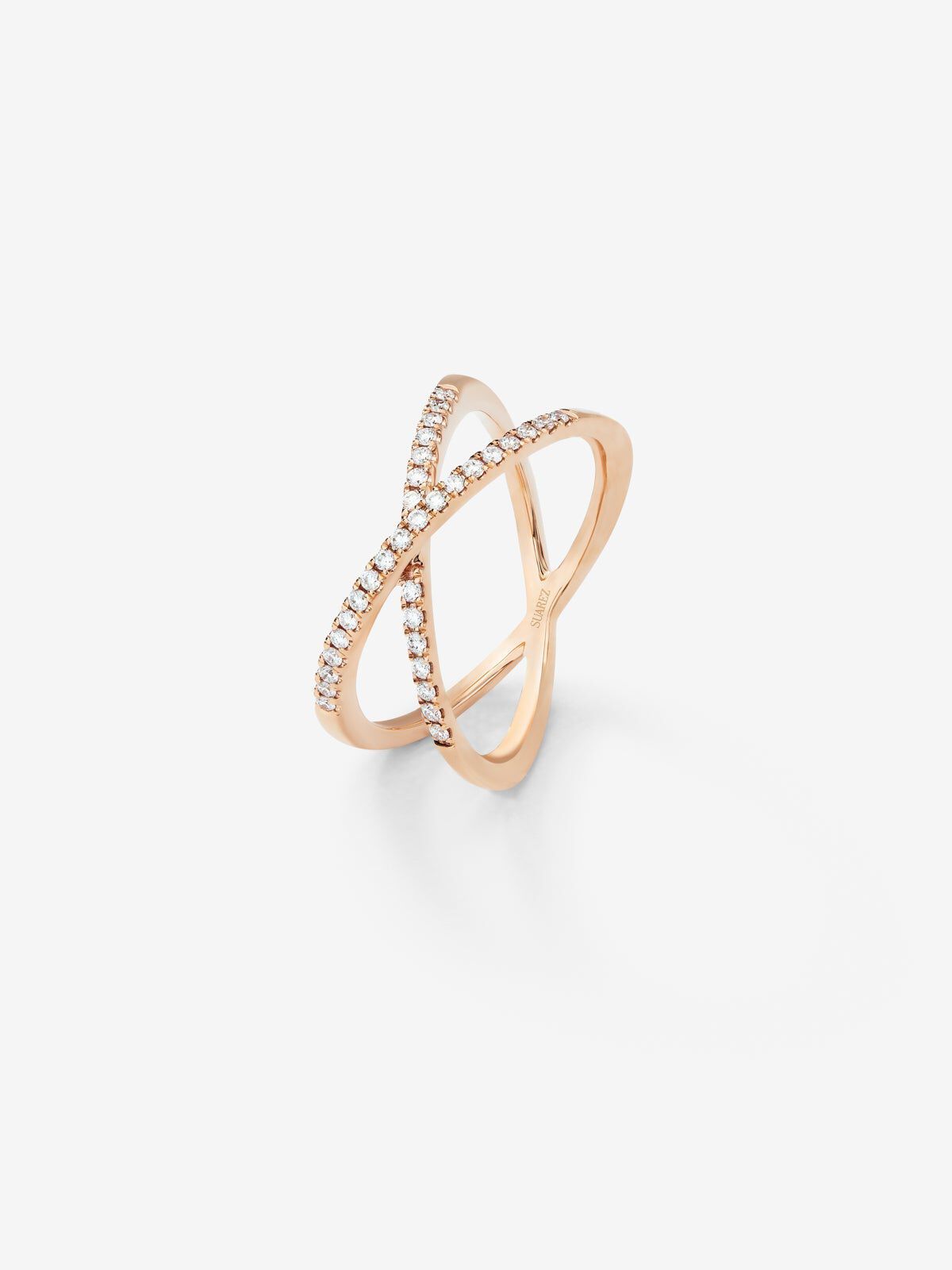 18K rose gold cross ring with 33 brilliant cut white diamonds with a total of 0.2 cts Suarez