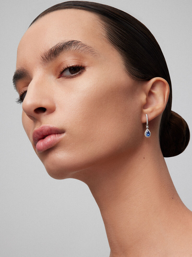 18K white gold earrings with 2 pear-cut blue sapphires with a total of 0.47 cts and 54 brilliant-cut diamonds with a total of 0.27 cts image number 3